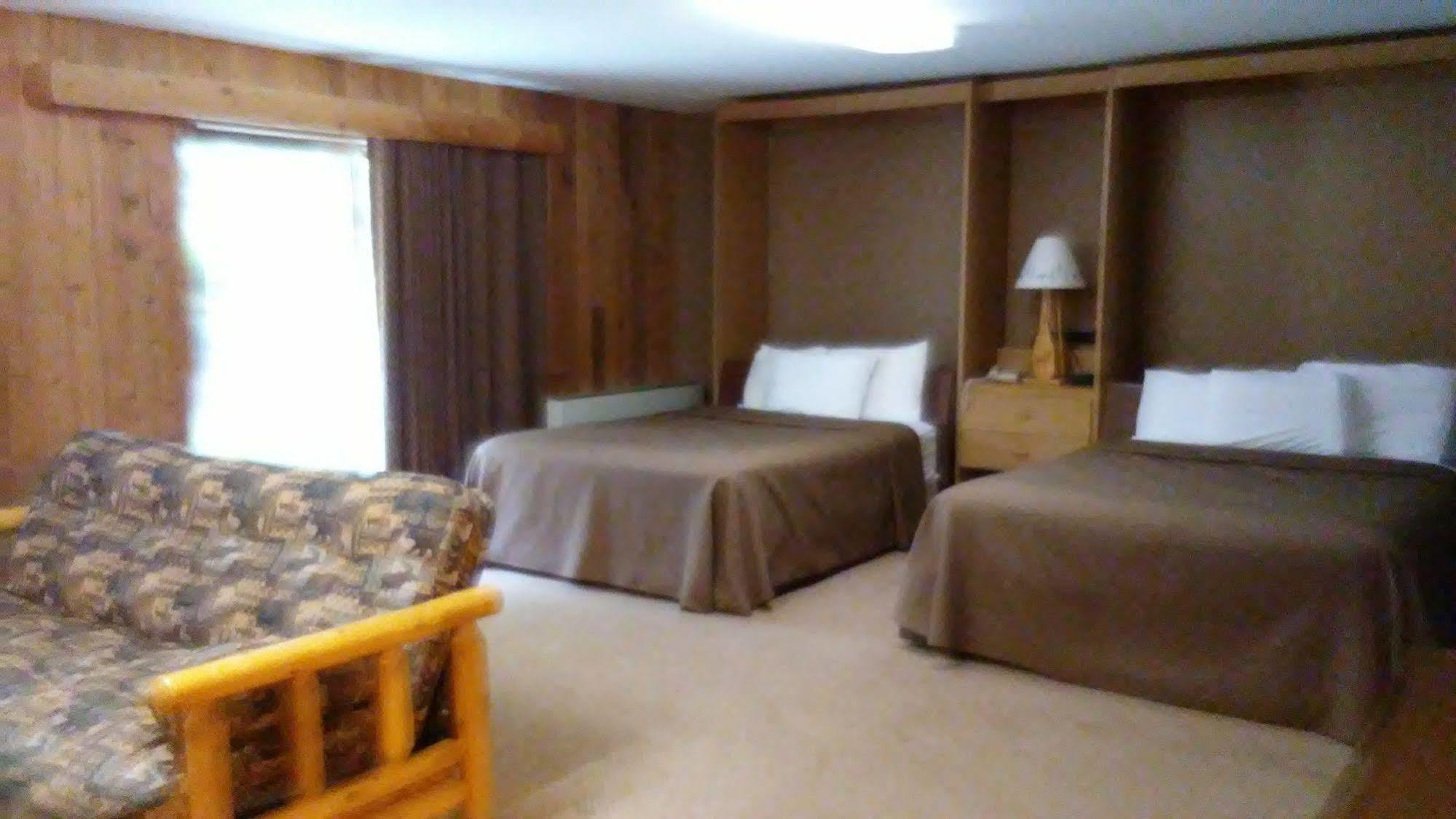 Lakewoods Resort & Golf Namekagon Exteriör bild