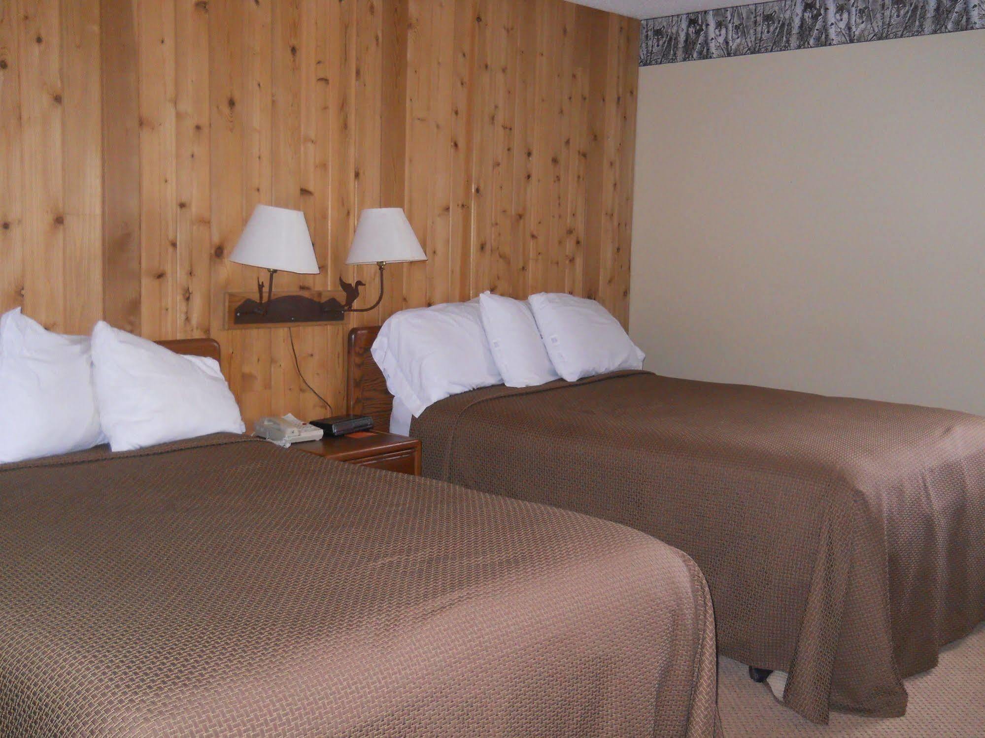 Lakewoods Resort & Golf Namekagon Exteriör bild