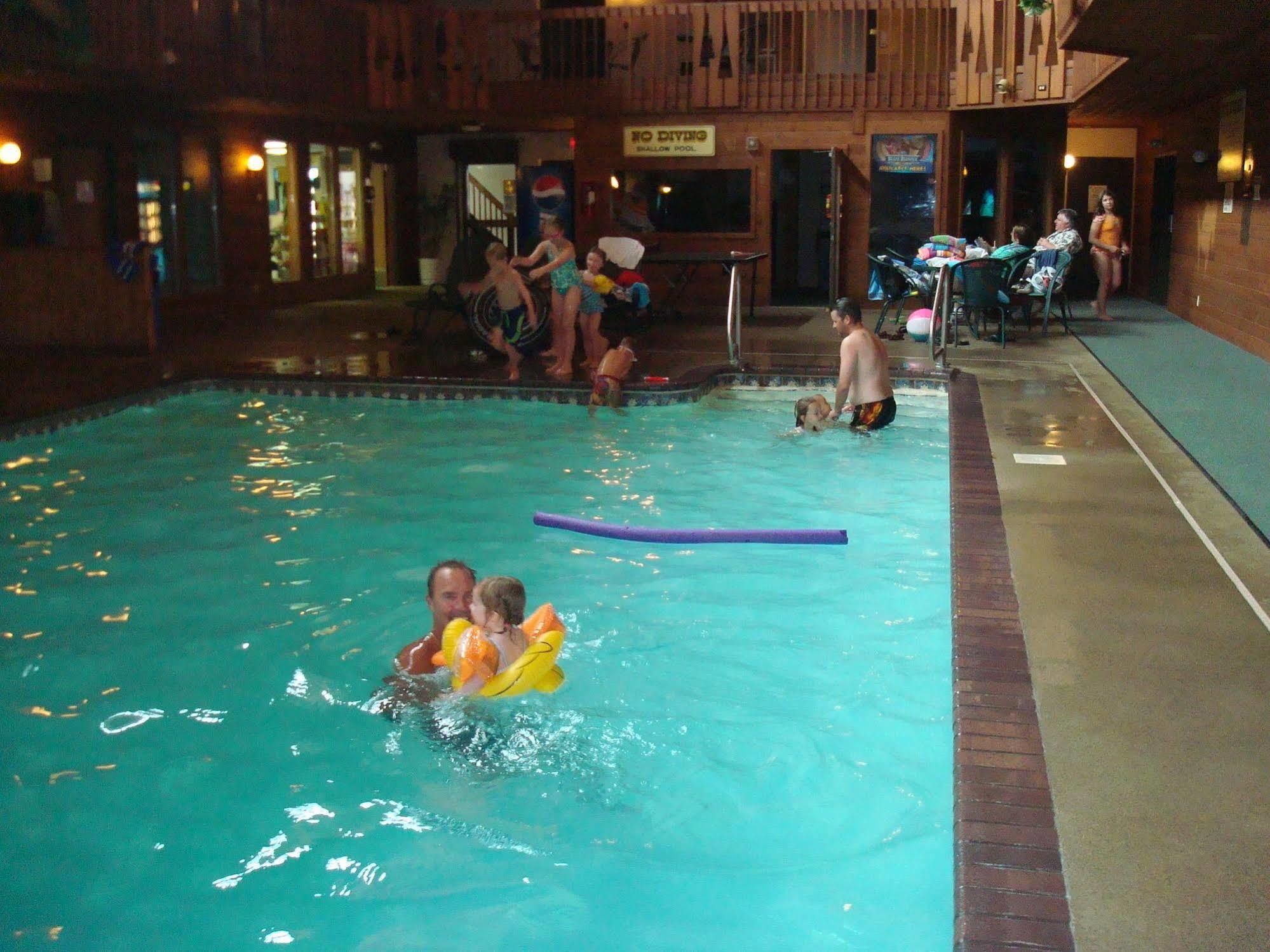 Lakewoods Resort & Golf Namekagon Exteriör bild