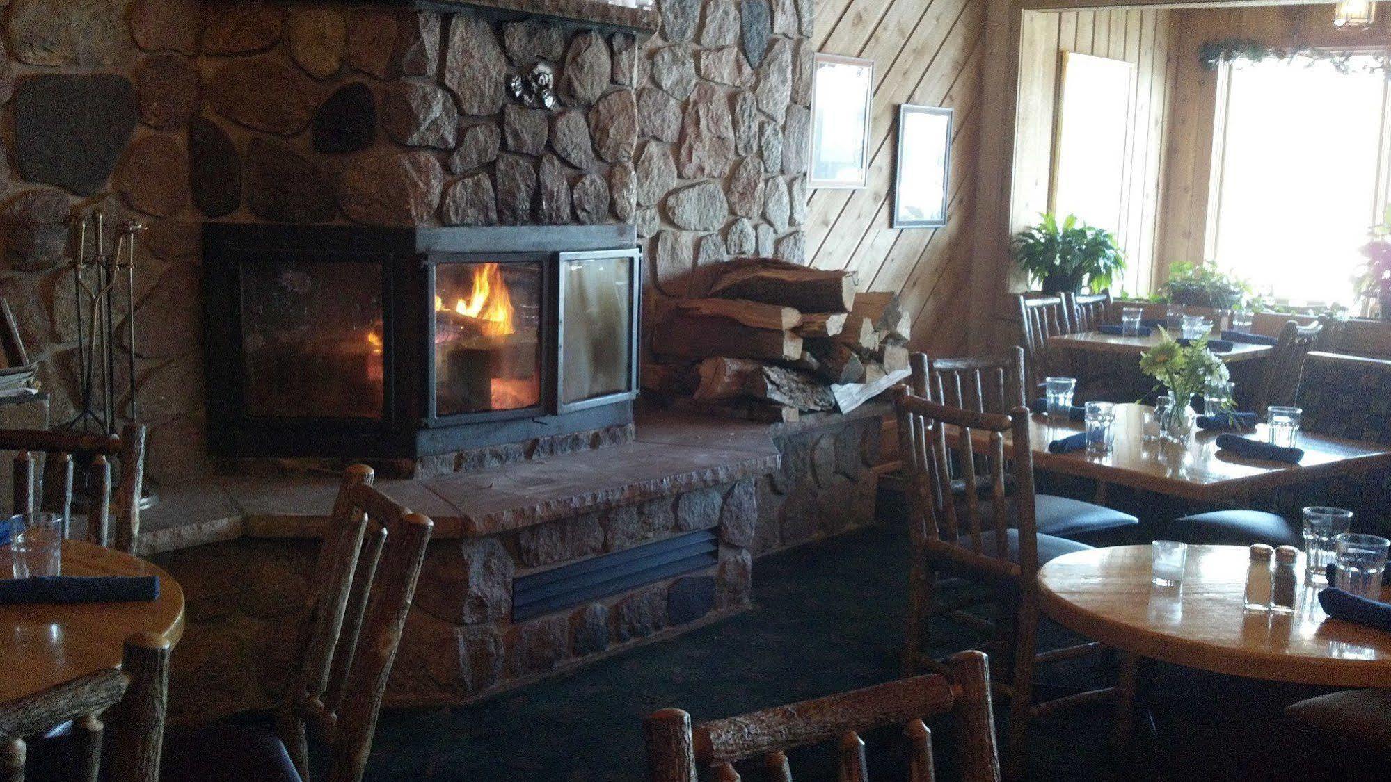 Lakewoods Resort & Golf Namekagon Exteriör bild